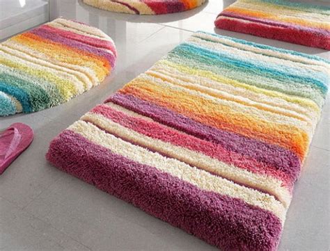 Refresh Your Bathroom with a Touch of Magic from a Rug